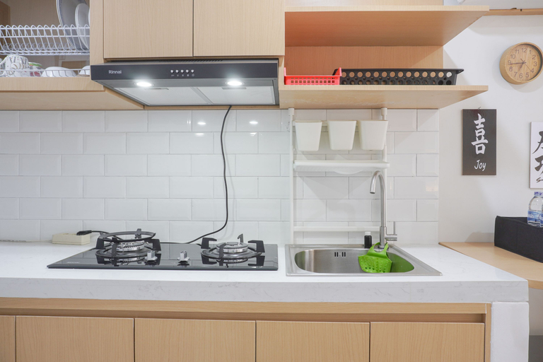 Others 2, Simply Designed Studio at Daan Mogot City Apartment By Travelio, Jakarta Barat