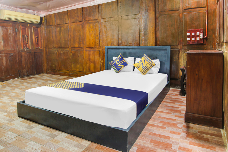 Bedroom 1, SPOT ON 92083 Lailik Gilang Guesthouse, Pacitan