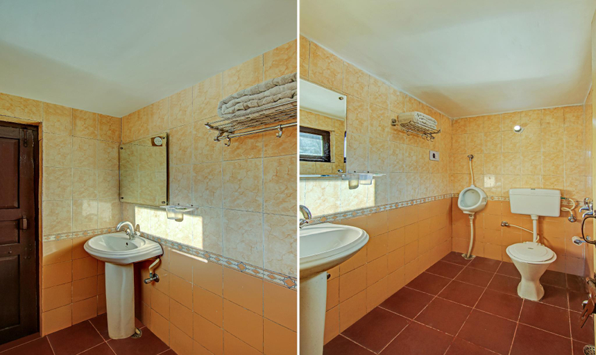 Bathroom 2, Monal Inn, Nainital