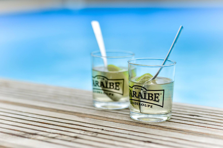 Food & Drinks, Les Jardins de Chantilly -Bungalows avec jardins et piscines privées, Baie-Mahault