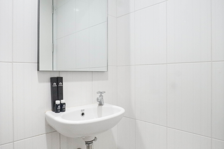 Bedroom 5, Best Price 1BR+ Apartment Connected to Mall at Gunawangsa Tidar By Travelio, Surabaya