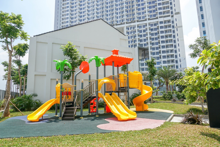 Family & Kids, Smart Studio with Folded Bed at Puri Mansion Apartment By Travelio, Jakarta Barat