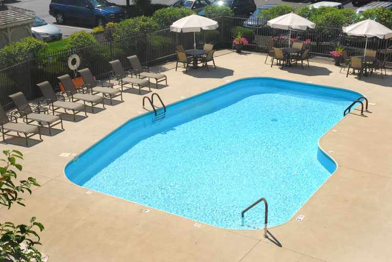 Sport & Beauty 4, Hampton Inn Columbus-International Airport, Franklin