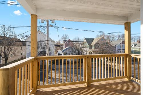 Sdariushome, Providence