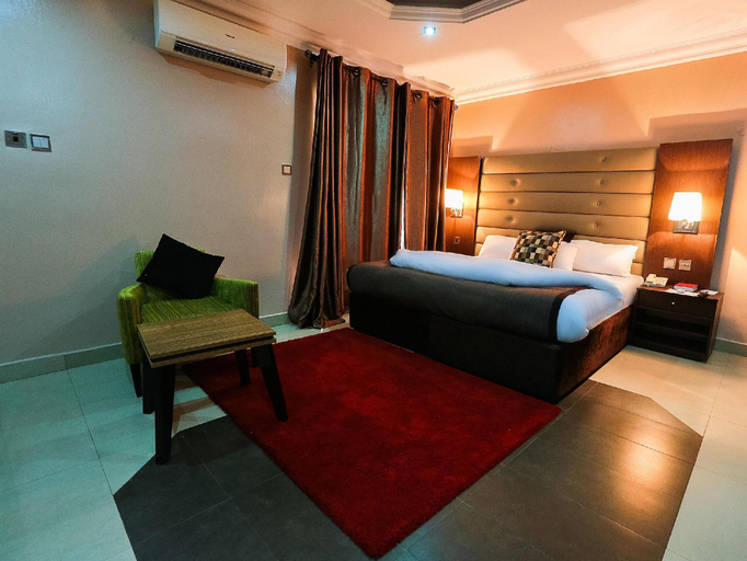Bedroom 3, GolfView Hotel and Suites, Ikeja