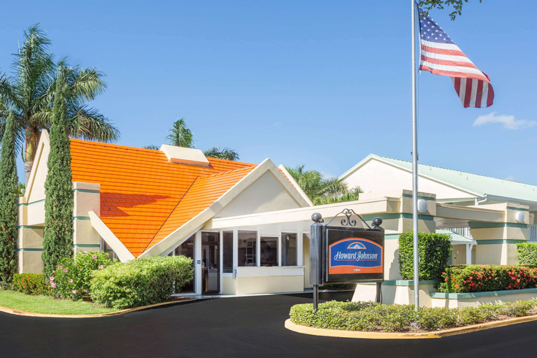 Exterior & Views 2, Howard Johnson by Wyndham Vero Beach / Downtown, Indian River