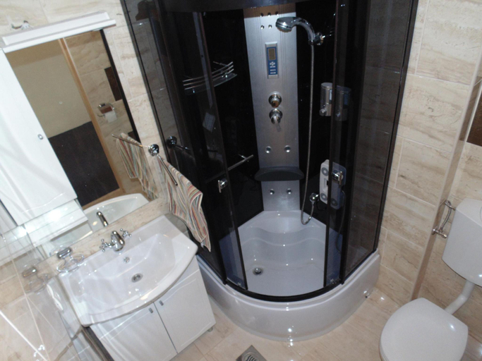 4, House GLAVICA, Postira