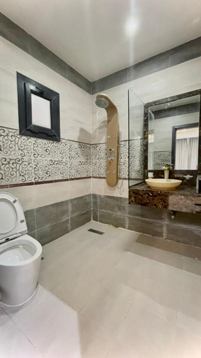 Bathroom 2, Asian Hotel, Al Wusta