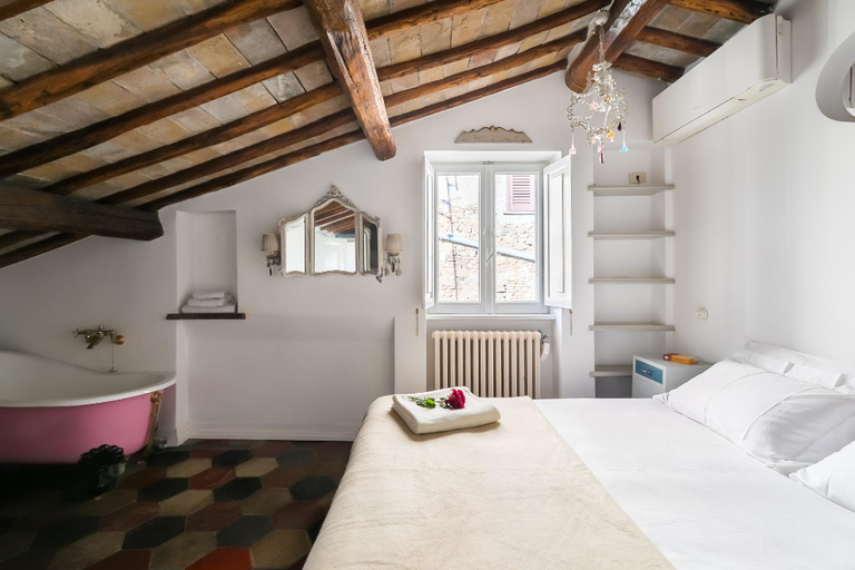 Bedroom 2, Scala lovely terrace apartment, Rome