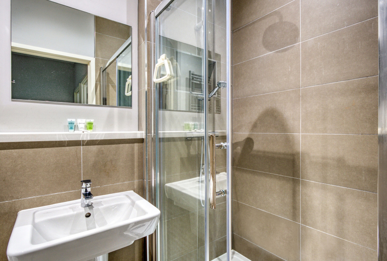 Bathroom, Axis house, London