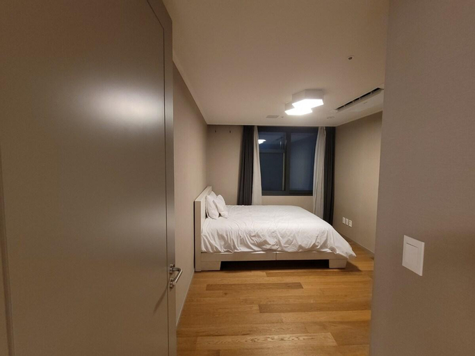 4, High Luxury Tower Palace 2Bdr apt Full Options, Gangnam