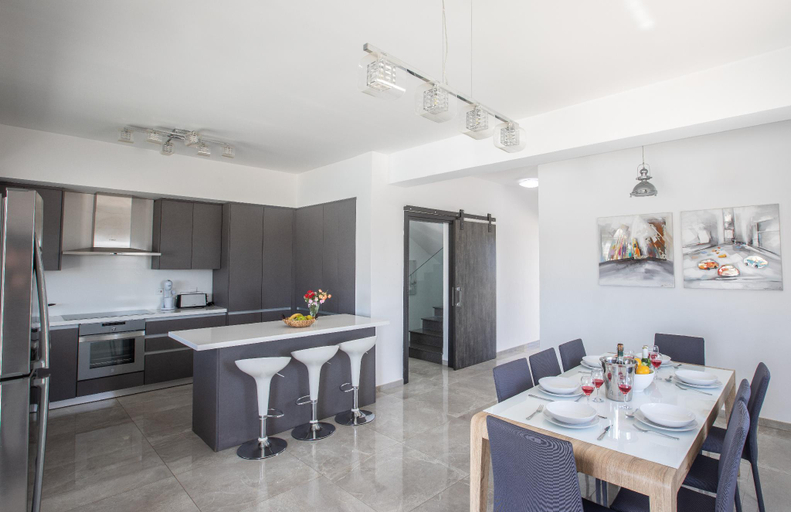Others 3, Villa Sienna, Fabulous 6bdr Protaras Villa