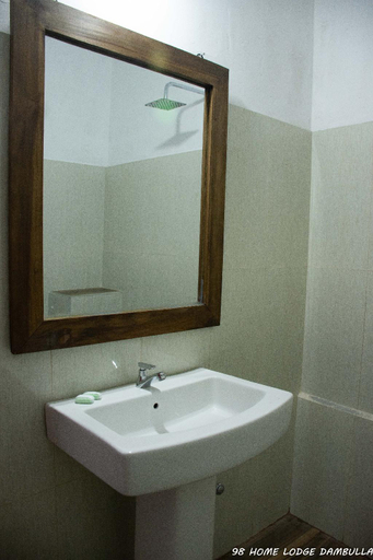 Bathroom 3, 98 Home Lodge Dambulla, Dambulla