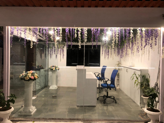 Others 4, HOTEL GREEK GLORY, Satara