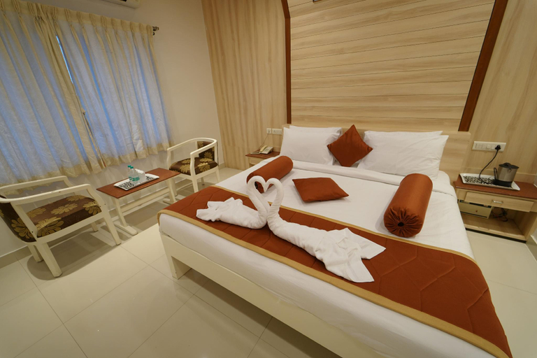 Bedroom 3, Hotel Palmyra Grand Inn, Tirunelveli