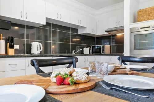 4, What a Gem perfectly positioned, Noosa - Noosa-Noosaville