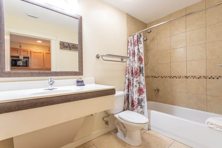 Bathroom, Origins at Seahaven 1033, Bay