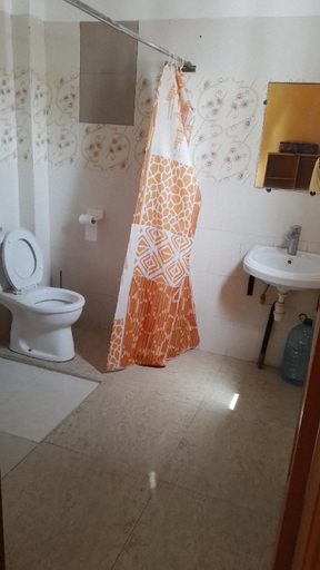 Bathroom 2, Hotels ABDOU DIOUF , Dakar