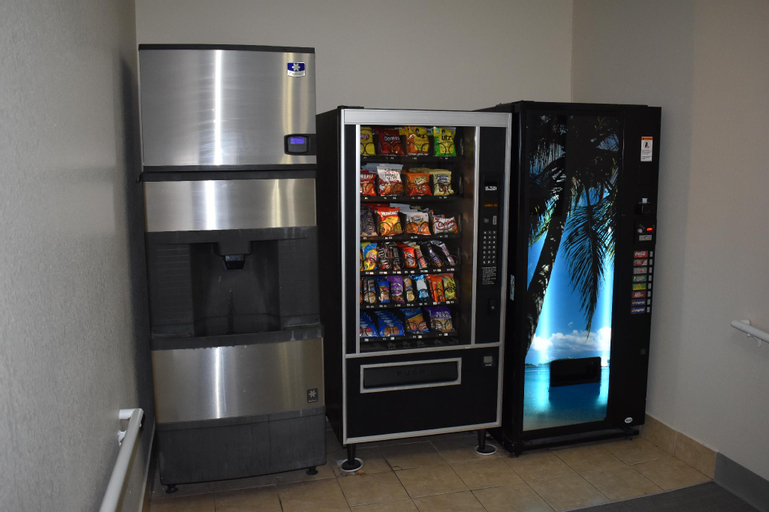 Food & Drinks 5, Coastal Inn & Suites, New Hanover