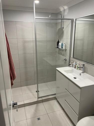 Bathroom 4, Five-Bedroom Home on The Kalgoorlie Golf Course, Kalgoorlie/Boulder