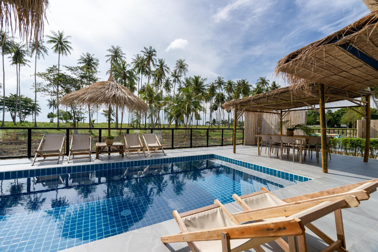 Sport & Beauty 2, Manao Seaview Pool Villa 31 - 5 mins walk to the beach 94854, Ko Lanta