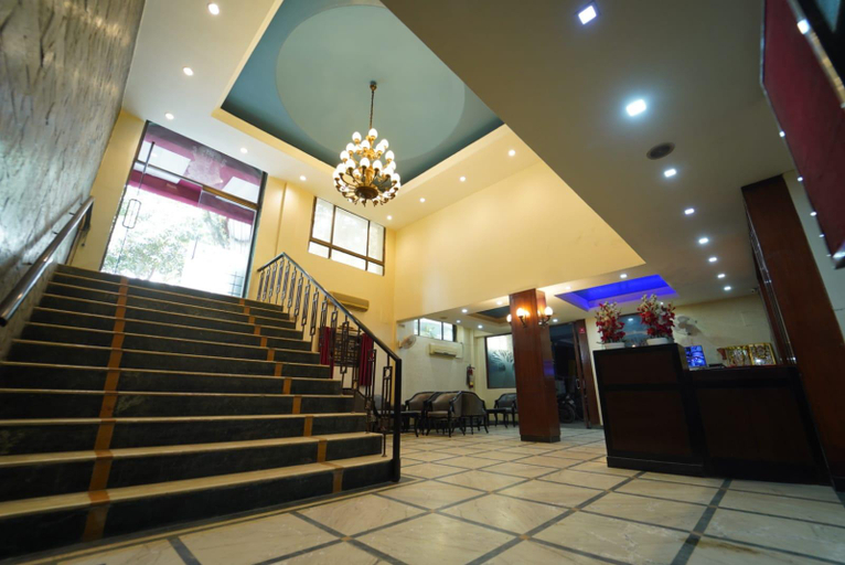 Public Area 2, Hotel Saket, Kaushambi