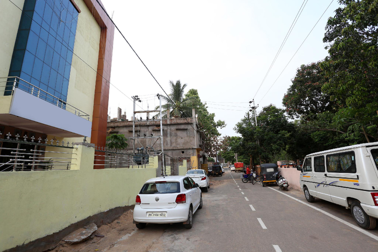 Others 4, HOTEL RAILVIEW, Khordha