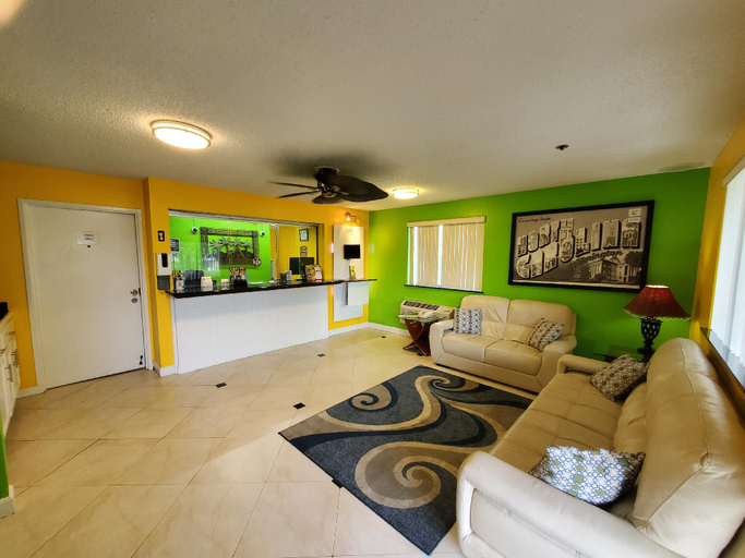 Public Area 2, Coastal Inn & Suites, New Hanover