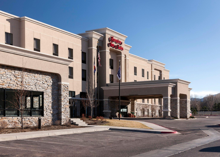 Exterior & Views 2, Hampton Inn & Suites Colorado Springs/I-25 South, El Paso
