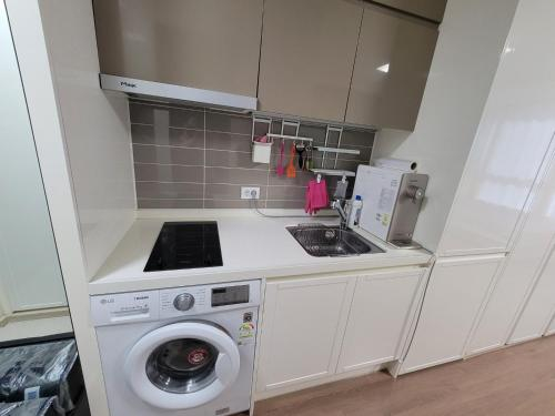 Gimcheon Gumi KTX Station Yulgokdong Apartment, Gimcheon