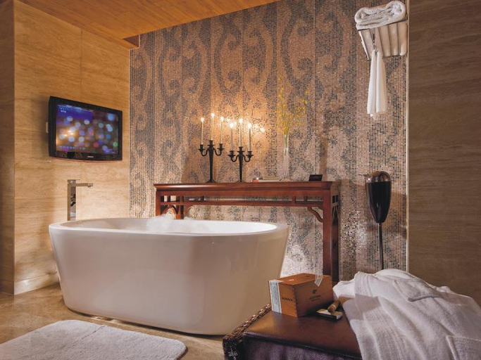 Bathroom 5, Shangyu International Hotel, Shaoxing