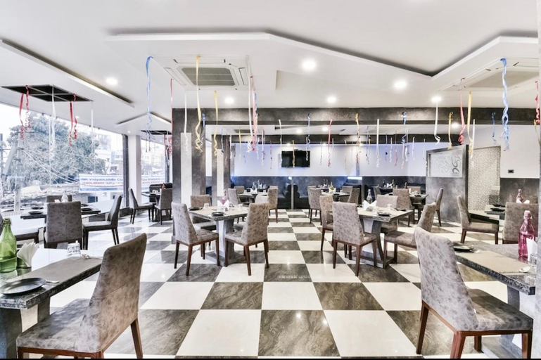 Food & Drinks, HOTEL MAGADHI, Patna