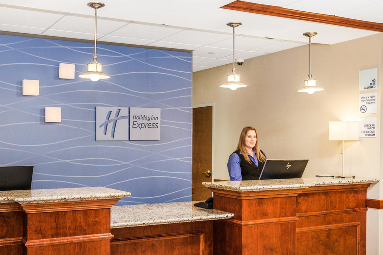 Public Area 2, Holiday Inn Express Hotel & Suites Seabrook by IHG, Rockingham