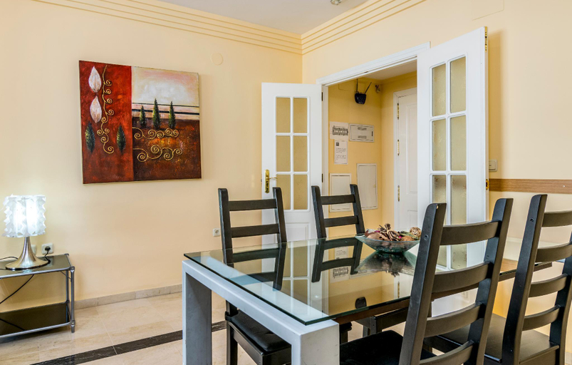 Others 5, First Line Beach Apartment, Málaga