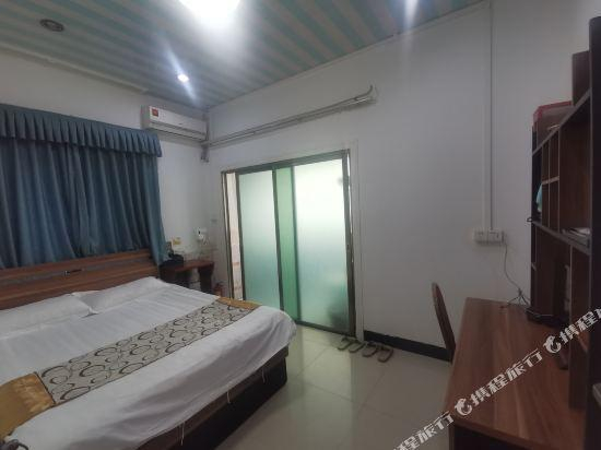 Others 3, Dongmen Apartment (Guangzhou Pazhou University of Finance and Economics), Guangzhou