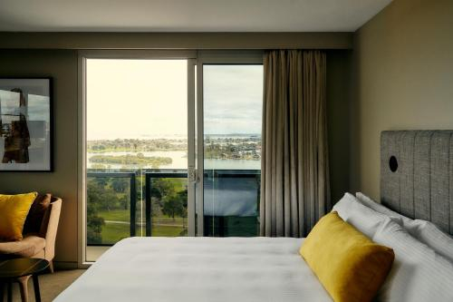 Others 5, Porter Club - The Kinson, Port Phillip - West