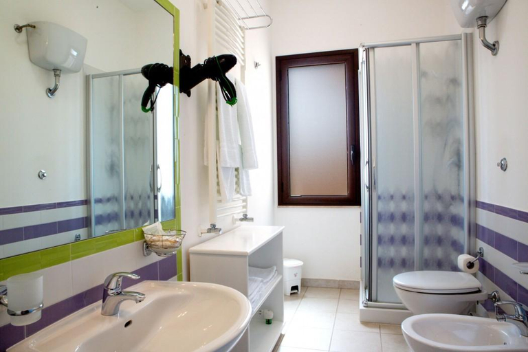 Bathroom, B&B Il Mandorlo, Agrigento