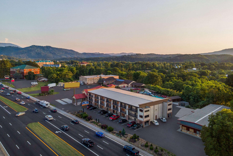 Others 5, Howard Johnson by Wyndham Pigeon Forge, Sevier