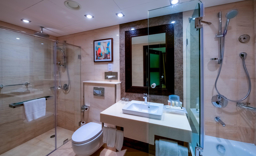 Bathroom 5, Holiday Inn AlSeeb Muscat By IHG, Seeb
