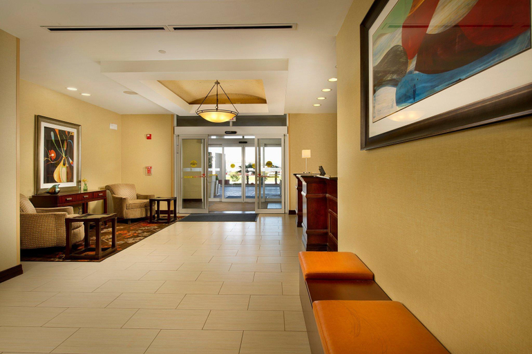 Public Area 1, Holiday Inn Express Uvalde By IHG, Uvalde