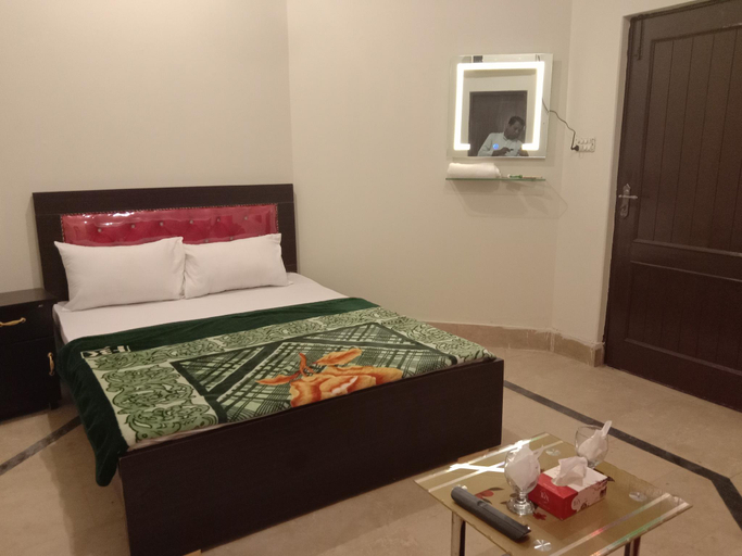 Others 5, Regal Guest House, Bahawalpur