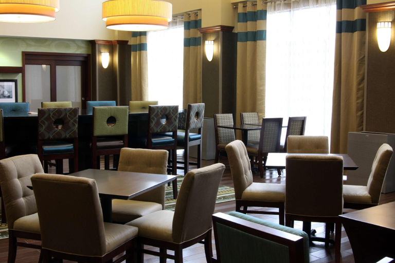 Food & Drinks 4, Hampton Inn & Suites Paducah, McCracken
