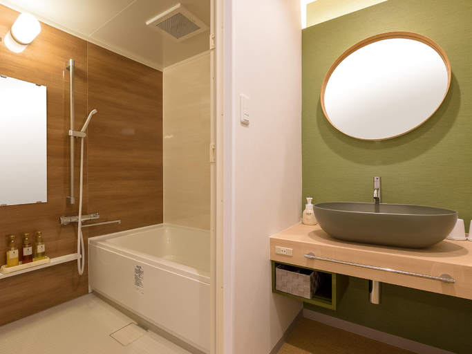 Bathroom 5, Tokai City Hotel, Tōkai