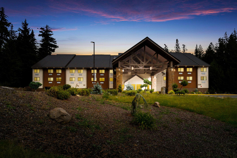 Exterior & Views 30