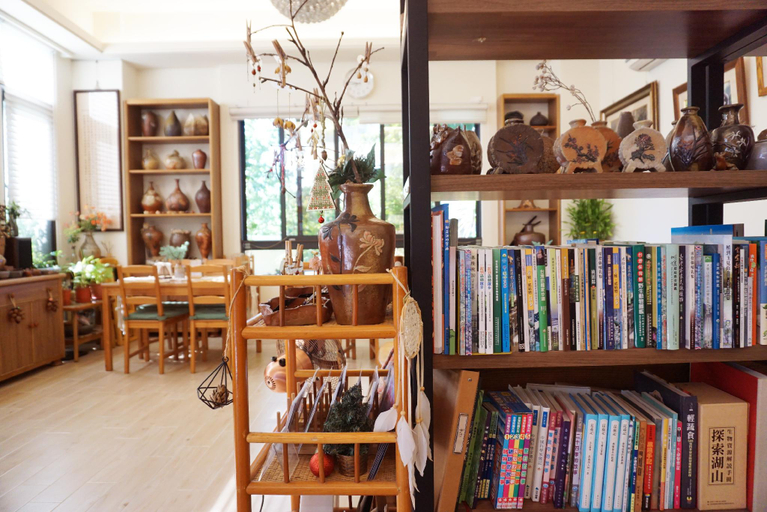 Public Area 2, Pottery corner B&B, Nantou