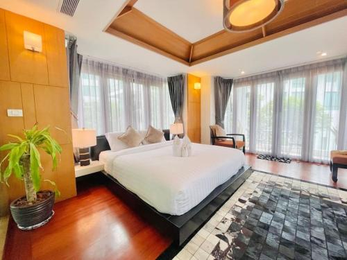 4, Yizen Beachfront Seaview Villa, Pattaya