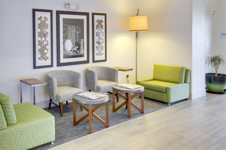 Public Area 3, Holiday Inn Express & Suites CHICKASHA by IHG, Grady