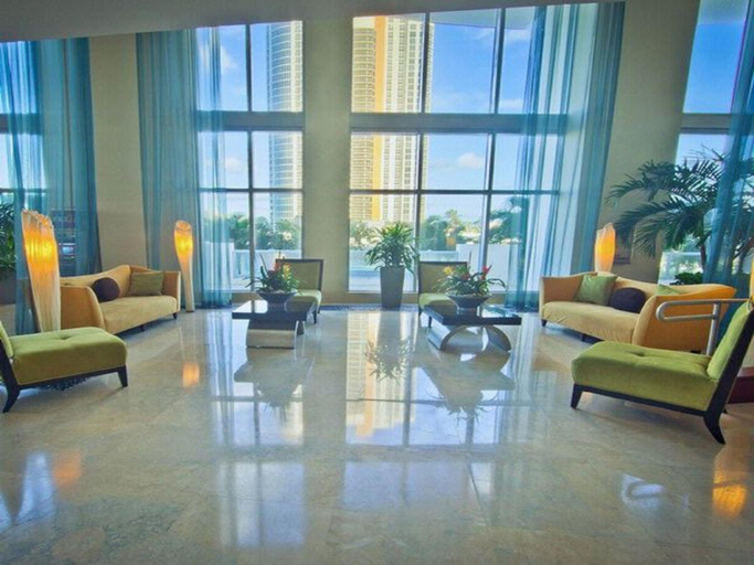 Public Area 4, Marenas Beach Resort, Miami-Dade