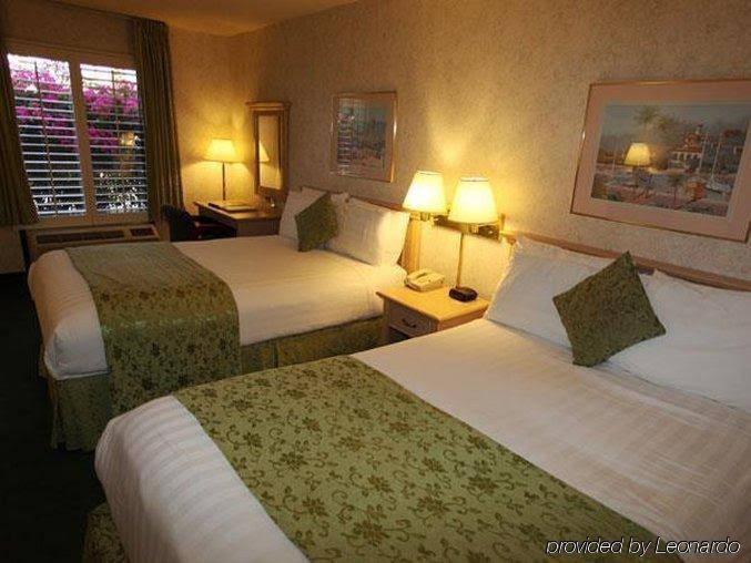 Bedroom 2, Ivy Palm Resort and Spa, Riverside