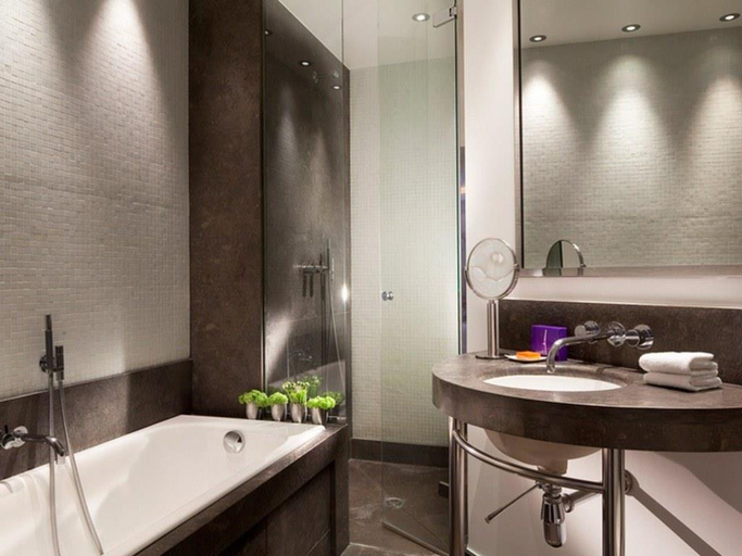 Bathroom 4, Hotel Le A, Paris